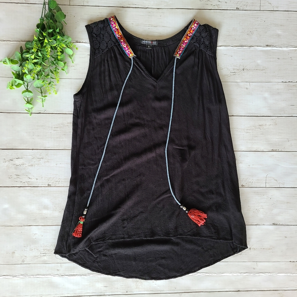 MM Couture Black Boho Embroidered Tassel Tankβ Top Small Lace Shoulder High Low